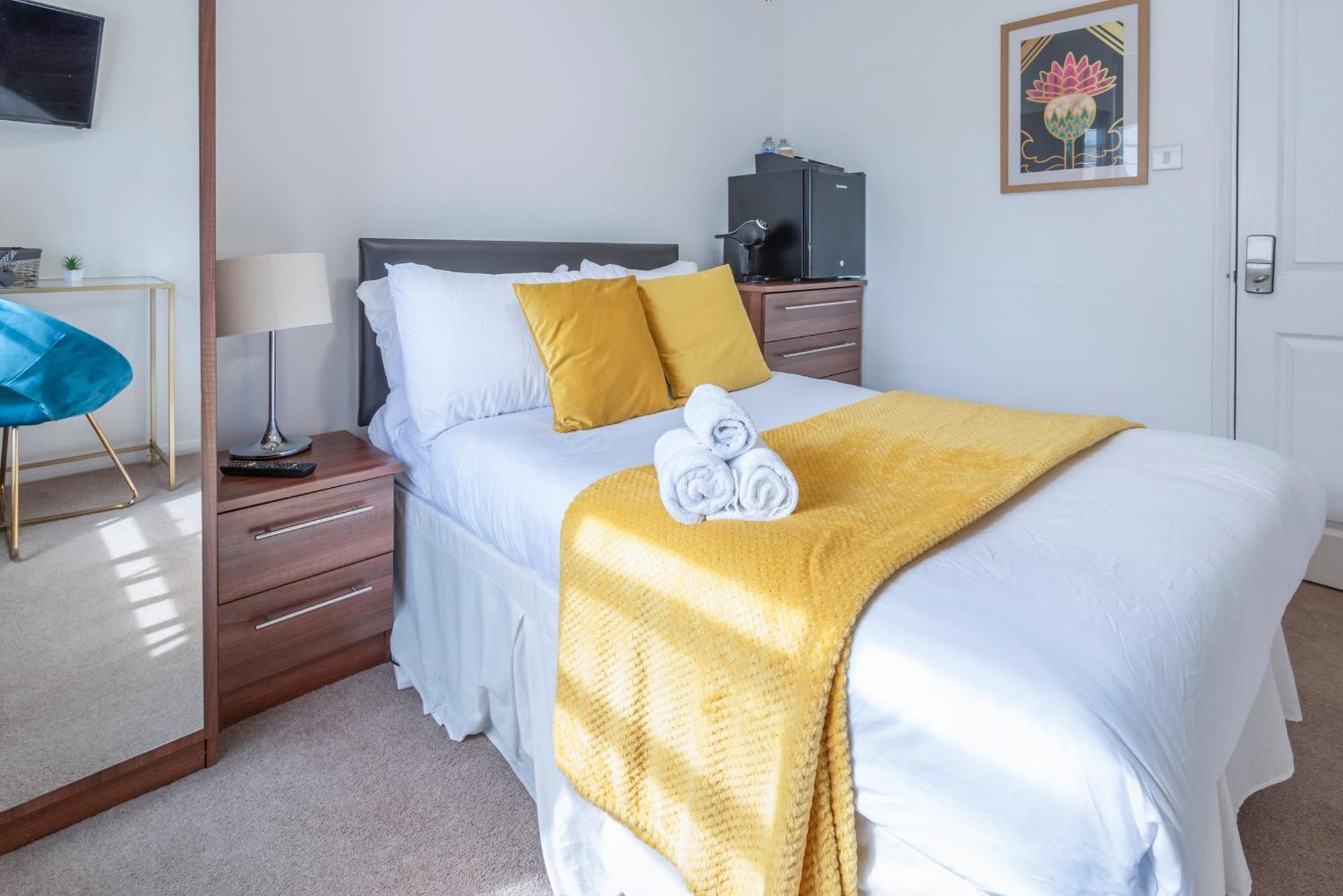 Privatunterkunft Double In Notting Hill, Private Minibar & Coffee *